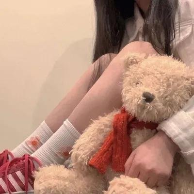 她恨我